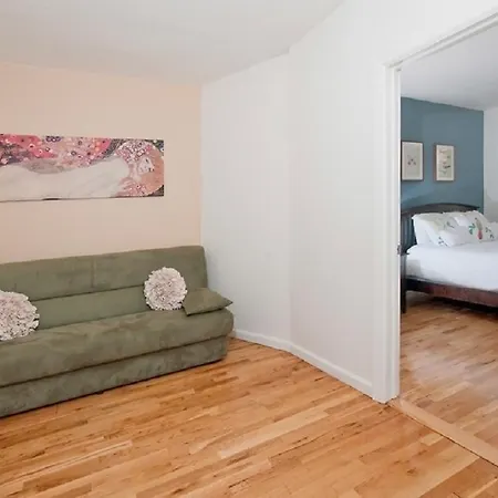 Apartment Comfortable One-bedroom New York