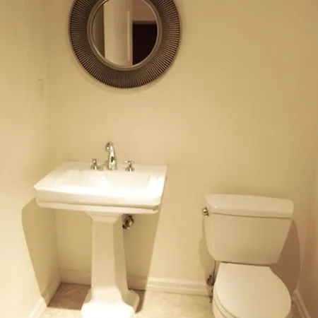 Apartment One-bedroom In Ues *