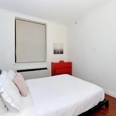 One Bedroom Midtown South New York