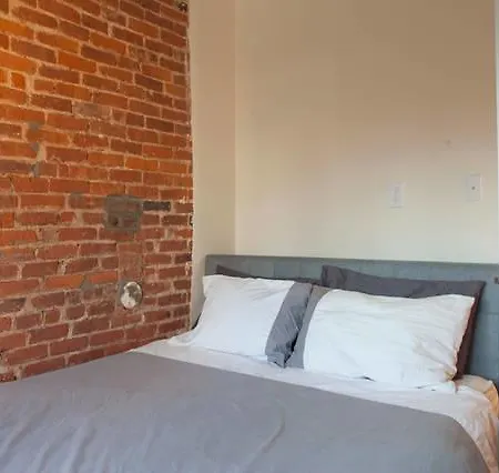 2 Bed Penthouse In Heart Of Nyc *