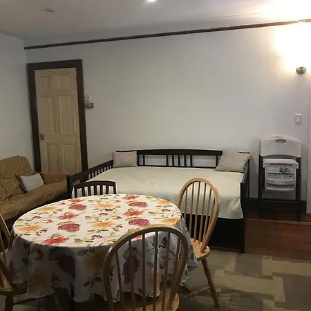 Apartment In Flushing With Lakeview *