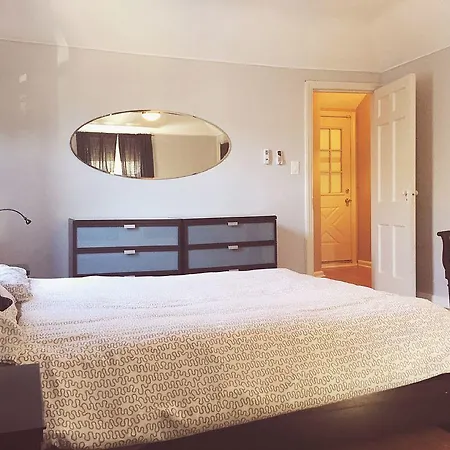 Sunny Three Bedroom House Holiday home