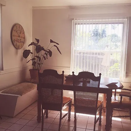 Sunny Three Bedroom House * New York