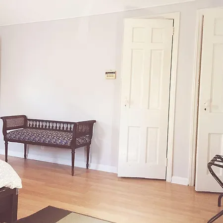 Holiday home Sunny Three Bedroom House