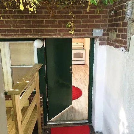 Holiday home Sunny Three Bedroom House New York