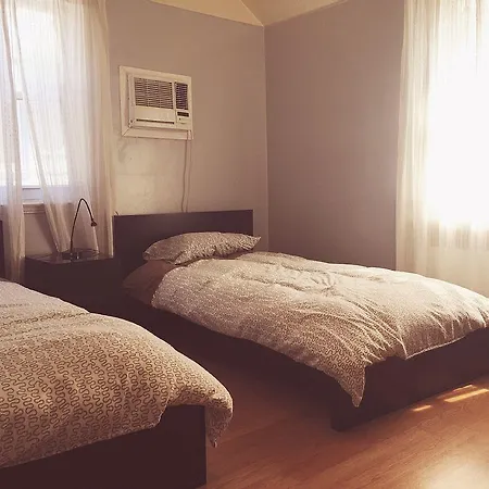 Sunny Three Bedroom House Holiday home *