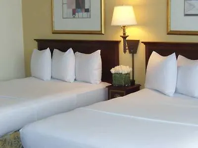 Aloft By Marriott New York Laguardia Airport Hotel