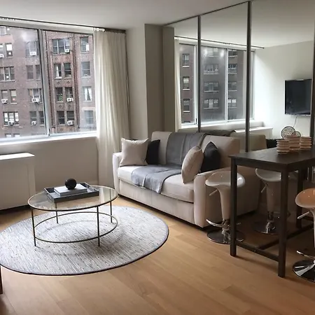 Apartment Exquisite 2 Bedroom 2 Baths All Modern And High End Furniture *