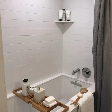 Exquisite 2 Bedroom 2 Baths All Modern And High End Furniture Apartment