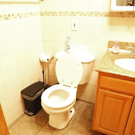 Two-bedroom Apartment, Express Subway At Columbia Hospital New York