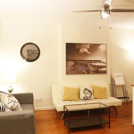 Two-bedroom Apartment, Express Subway At Columbia Hospital New York
