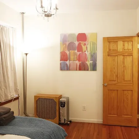 Two-bedroom Apartment, Express Subway At Columbia Hospital *