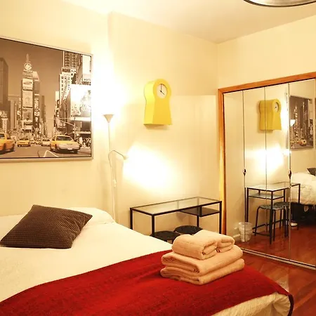 Two-bedroom Apartment, Express Subway At Columbia Hospital Apartment