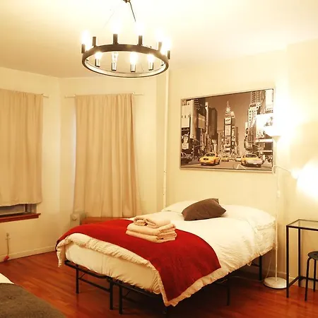 Apartment Two-bedroom Apartment, Express Subway At Columbia Hospital *