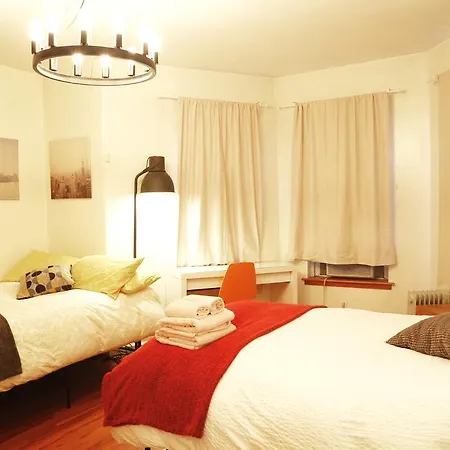 Apartment Two-bedroom Apartment, Express Subway At Columbia Hospital *