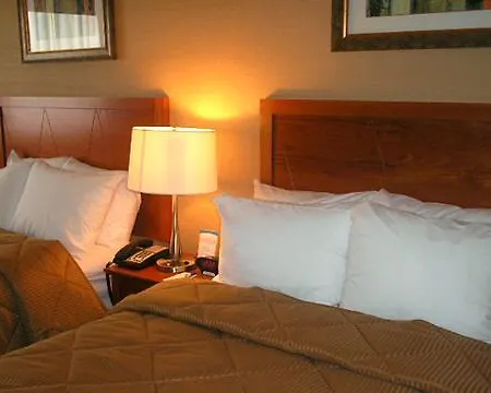 Ramada By Wyndham Times Square West 3*