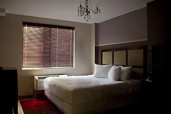 Hotel Vetiver / Manhattan Skyline 3*