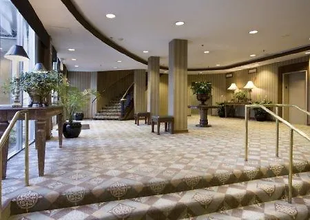 Aloft By Marriott New York Laguardia Airport 3*