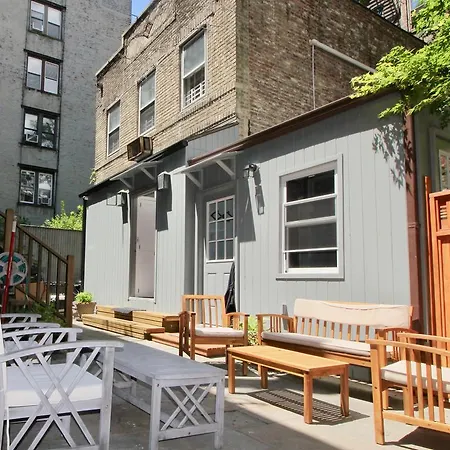 Carriage House & Courtyard Apartment New York