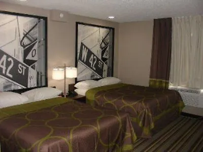 Super 8 By Wyndham Jamaica North Conduit 2*