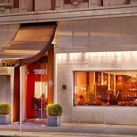 Club Hotel