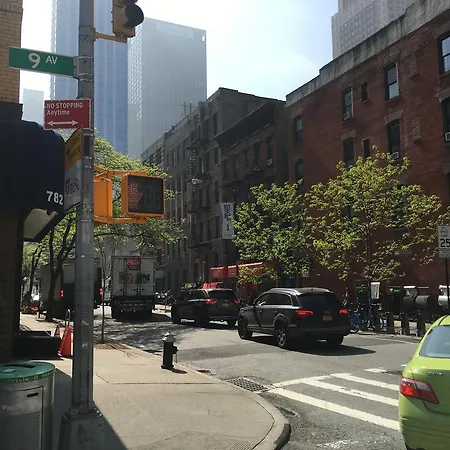 Apartment 2 Bedroom Hell's Kitchen New York