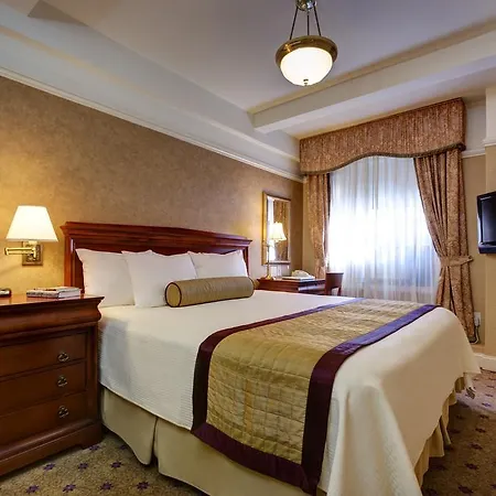 Hotel Wellington 3*