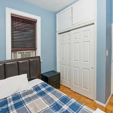 Cozy Two Bedrooms Near Times Sq - Nyc Apartment *
