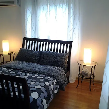 Sunny Three Bedroom House *