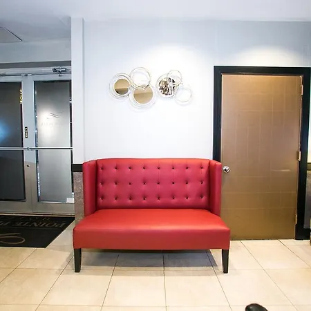 Pointe Plaza (adults Only) Hotel