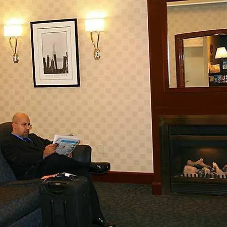 Hampton Ny-jfk Hotel 3*