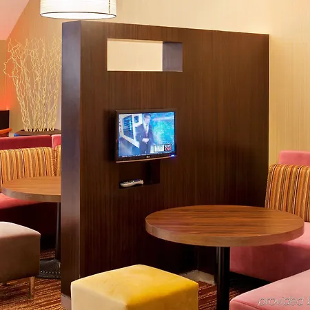 Courtyard By Marriott Manhattan / Soho