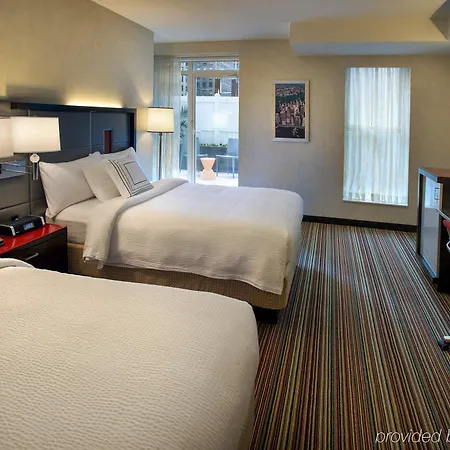 Courtyard By Marriott Manhattan/herald Square 4*