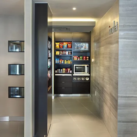 Courtyard By Marriott Manhattan/herald Square
