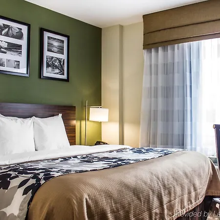 Days By Wyndham Brooklyn Borough Park