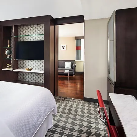 Four Points By Sheraton Downtown 3*