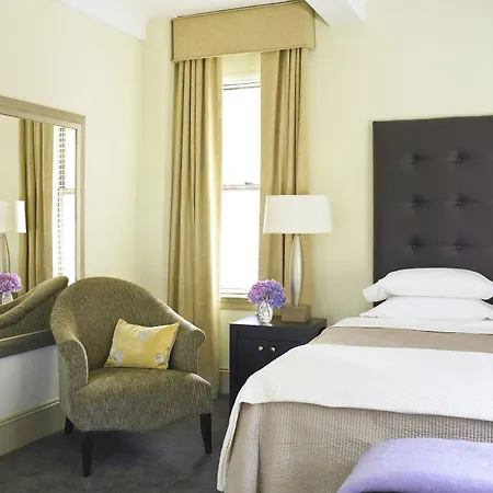 Aka Park Aparthotel 4*