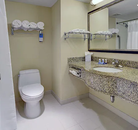 Hotel Fairfield By Marriott Manhattan/financial District