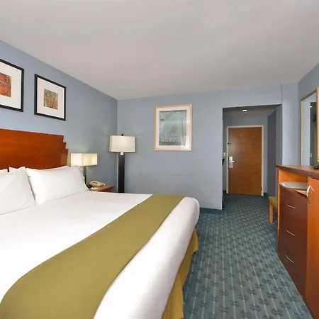Express Laguardia Airport, An Ihg 3*