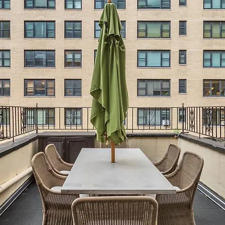 3/2 Columbus Circle #3 Apartment New York