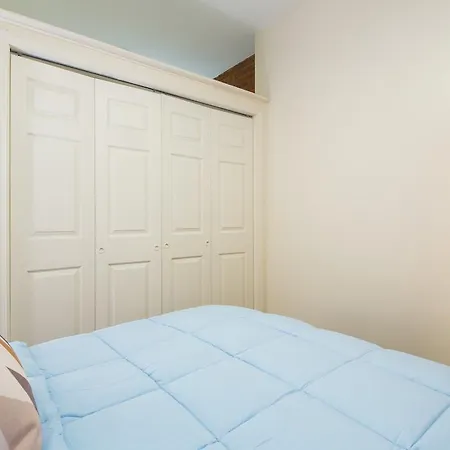 Your 2bdr In Times Square Apartment New York