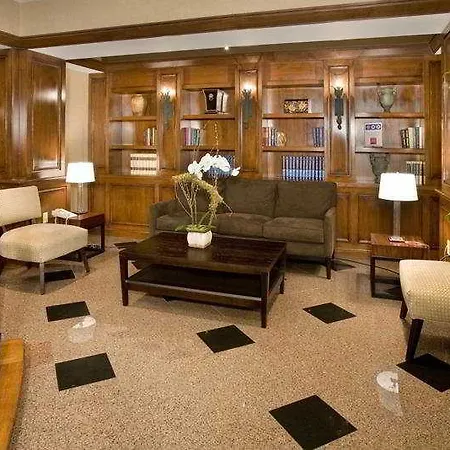 Hotel Aloft By Marriott New York Laguardia Airport 3*