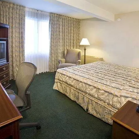 Aloft By Marriott New York Laguardia Airport 3*