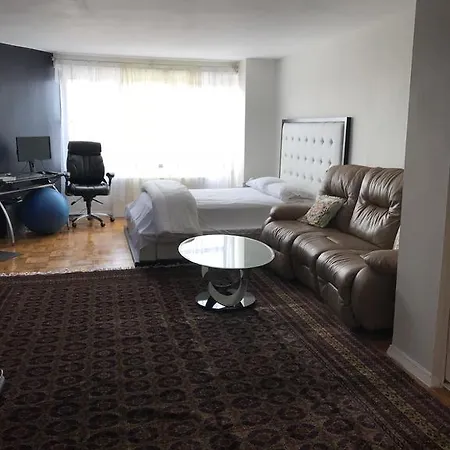 Apartment Beautiful Private Short Ride To Midtown