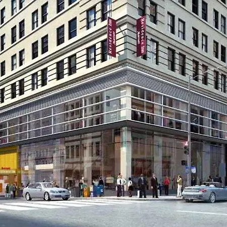 By Marriott Downtown Manhattan/world Trade Center Area