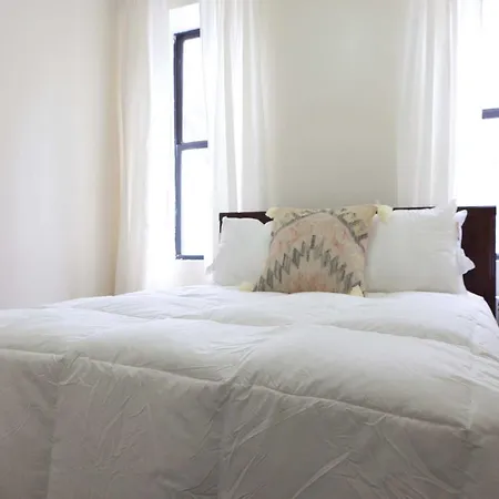 Three- Bedroom On 5th Ave * New York