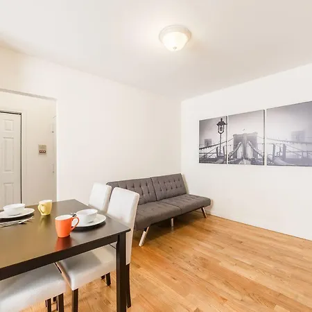 Alluring Astoria 2 Bedrooms 15 Min To Manhattan Via R & M Trains *