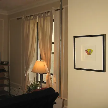 Apartment Luxurious Budget Brooklyn Studio