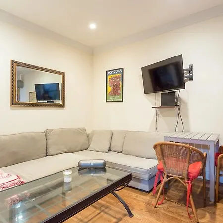 Cozy 1bed/1bath Close To Central Park New York
