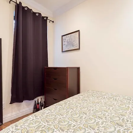 Cozy 1bed/1bath Close To Central Park * New York